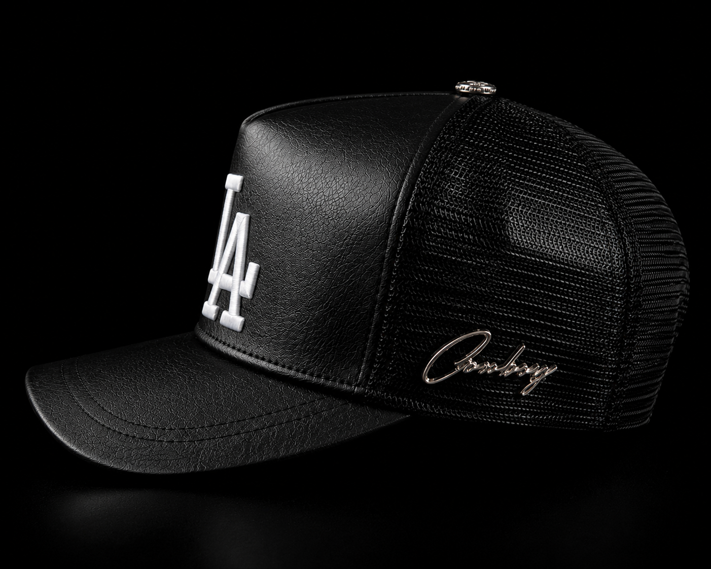 RENEGADE BLACK TRUCKER LA